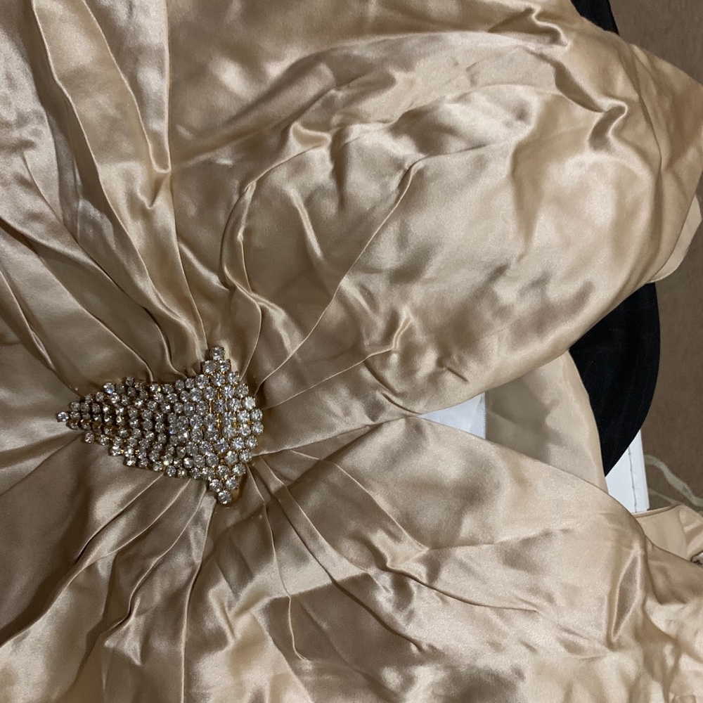 New - Picture 3 of 3